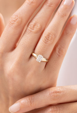 1.00 Ct. Radiant Lab Grown Pırlanta Yüzük