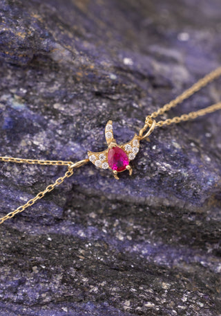 Kırmızı Taşlı Zümrüt Kuşu Çift Zincirli 14 Ayar Altın Bileklik