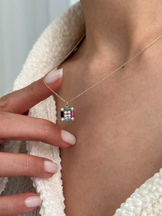 Wind Renkli Taşlı 14 Ayar Altın Kolye