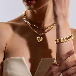 15 Mm Taşlı Piramit Gurmet Bileklik