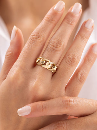 Piramit Gurmet Taşlı Altın Yüzük