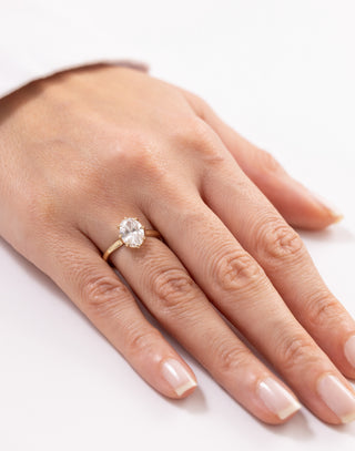 2.00 Ct Oval Lab Grown Pırlanta Yüzük