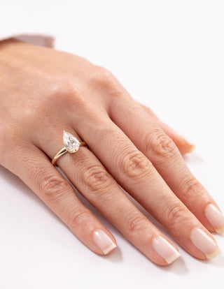 2.00 Ct Pear Lab Grown Pırlanta Yüzük