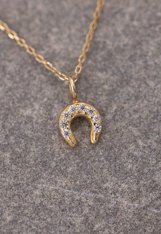 Şans Sembolü Taşlı Nal 14 Ayar Altın Kolye