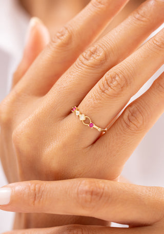 Romantik Taşlı Tasarım 14 Ayar Altın Yüzük