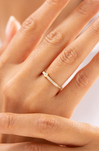 İnce Çubuk Taşlı 14 Ayar Altın Yüzük