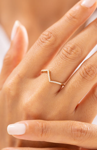 Trend Tasarım Taşlı 14 Ayar Altın Yüzük