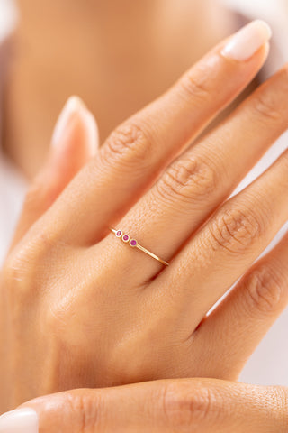 Minimal Pembe Taşlı 14 Ayar Altın Yüzük