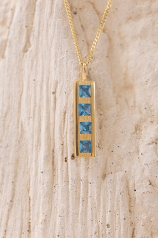 Aqua Obelisk 14 Ayar Altın Kolye