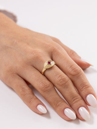 Cetaş Ruby Taşlı Vintage 14 Ayar Altın Yüzük