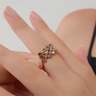 Altın Küp Küp Yüzük