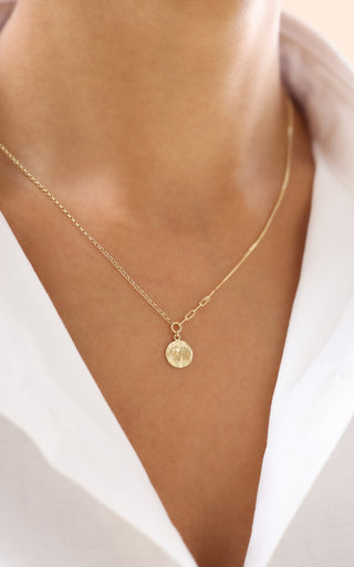 Antik Esintili Kabartma Fil Figürlü 14 Ayar Altın Kolye