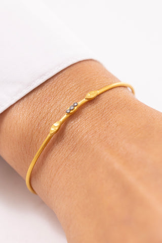 Antik Üç Taşlı 14 Ayar Altın Kelepçe