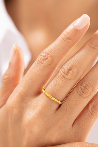 Bars Antik Çekiç Dokulu Taşlı 14 Ayar Altın Yüzük