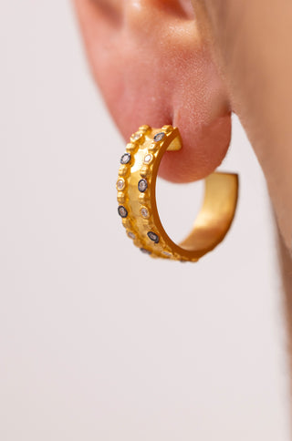 Bars Antik Dokulu Çift Sıra Taşlı 14 Ayar Altın Küpe