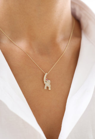 Hortumu Yukarı Fil Taşlı 14 Ayar Altın Kolye