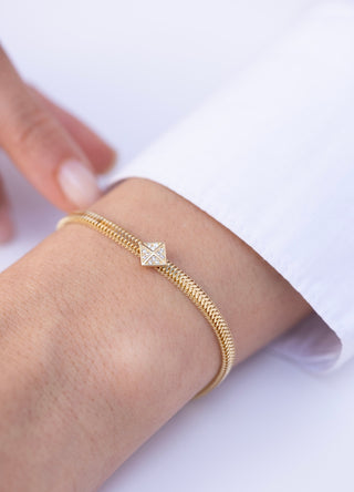 Işıltılı Geometrik Charm 14 Ayar Altın Bileklik