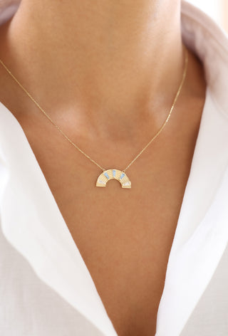 Modern Tasarım Taşlı 14 Ayar Altın Kolye