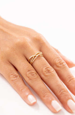 Modern Taşlı  Çapraz Tasarım 14 Ayar Altın Yüzük