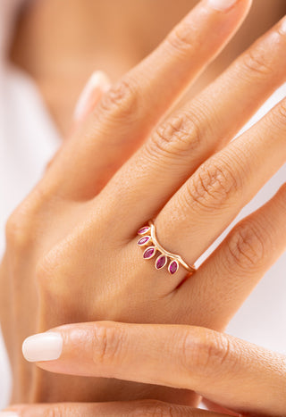 Pembe Işıltı 14 Ayar Altın Yüzük