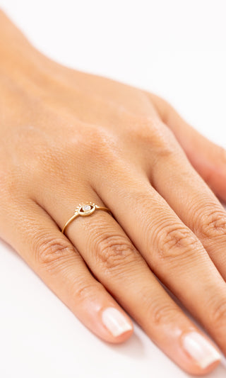 Taş Detaylı Göz Desenli 14 Ayar Altın Yüzük