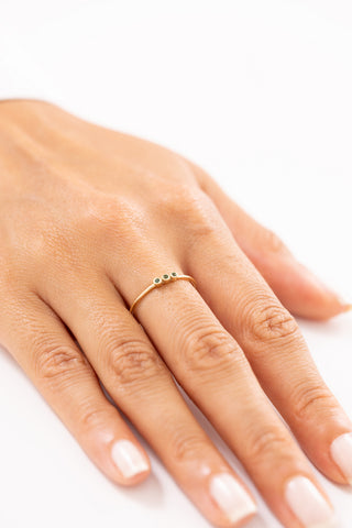 Üçlü Yeşil Taşlı 14 Ayar Altın Yüzük